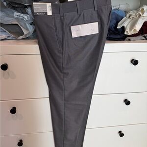 Louis Raphael Slim Fit Tailored Pants in Gray